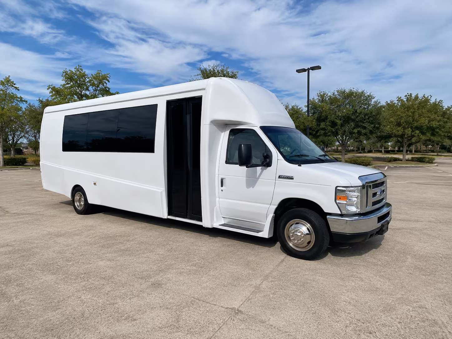 18 Passenger Party Bus Exterior