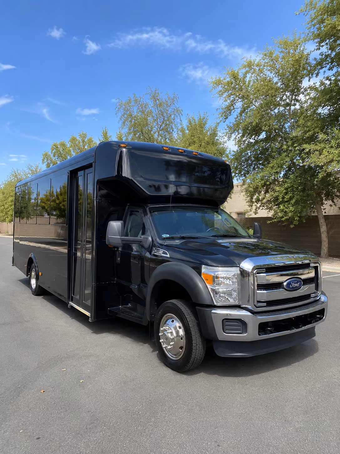 Berkeley Birthday, Sweet 16, & Quinceañera Party Bus Rentals