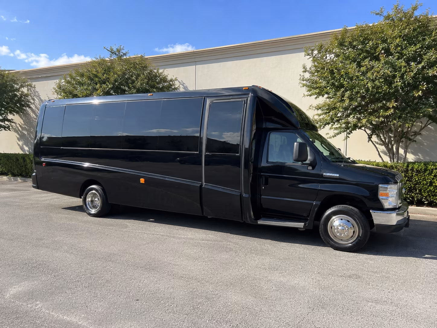 Fremont Birthday, Sweet 16, & Quinceañera Party Bus Rentals